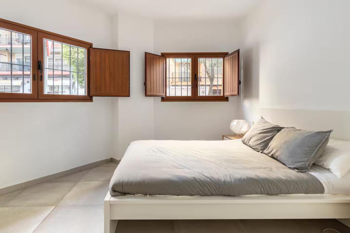 Vivienda Junto A Ruzafa - 12 Pax Y Mas Apartment Valencia Exterior photo